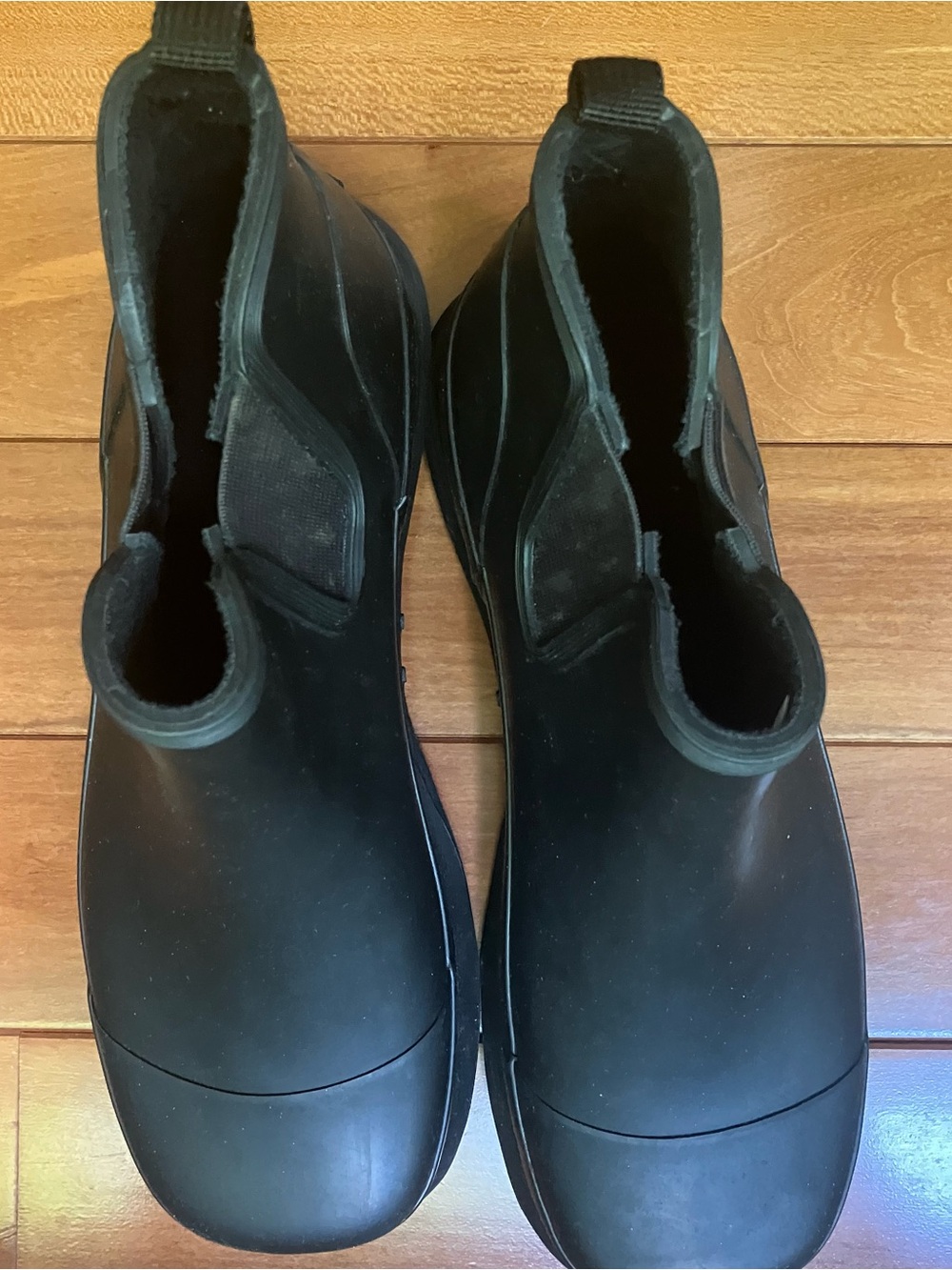 Eddie Bauer Black Rubber Chelsea Rain Boots